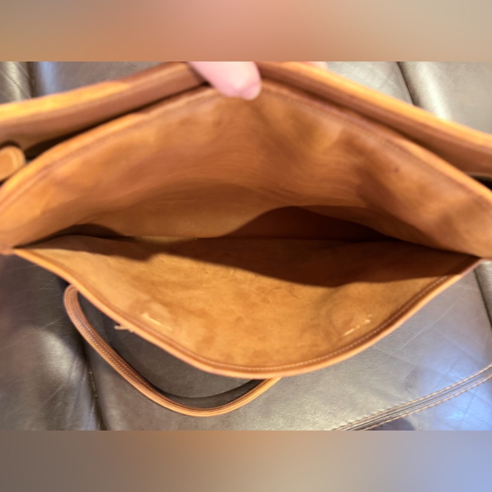 Vintage Coach British Tan Leather Tote - Picture 9 of 14